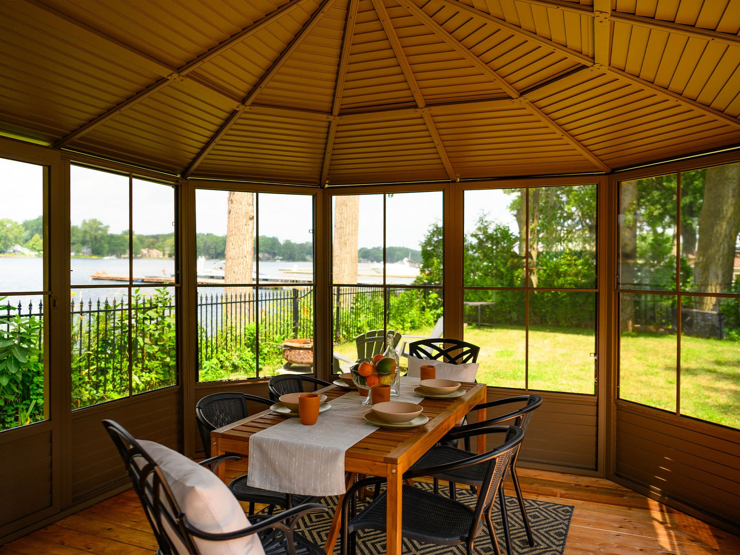 Gazebo Penguin Florence Freestanding Solarium - Sand/Slate- Metal/Polycarbonate Roof